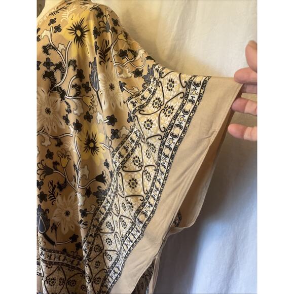 Boho Floral Kimono Ruana Wrap Long Draped Open Front Shawl Lightweight Tan EUC - Picture 3 of 8